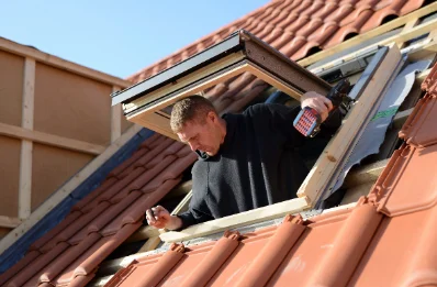 Pose de fenêtres de toit Velux à Saint-Caradec